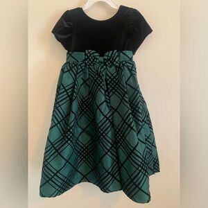 Elegant Kids Dress with Black Velvet and Green Plaid Skirt